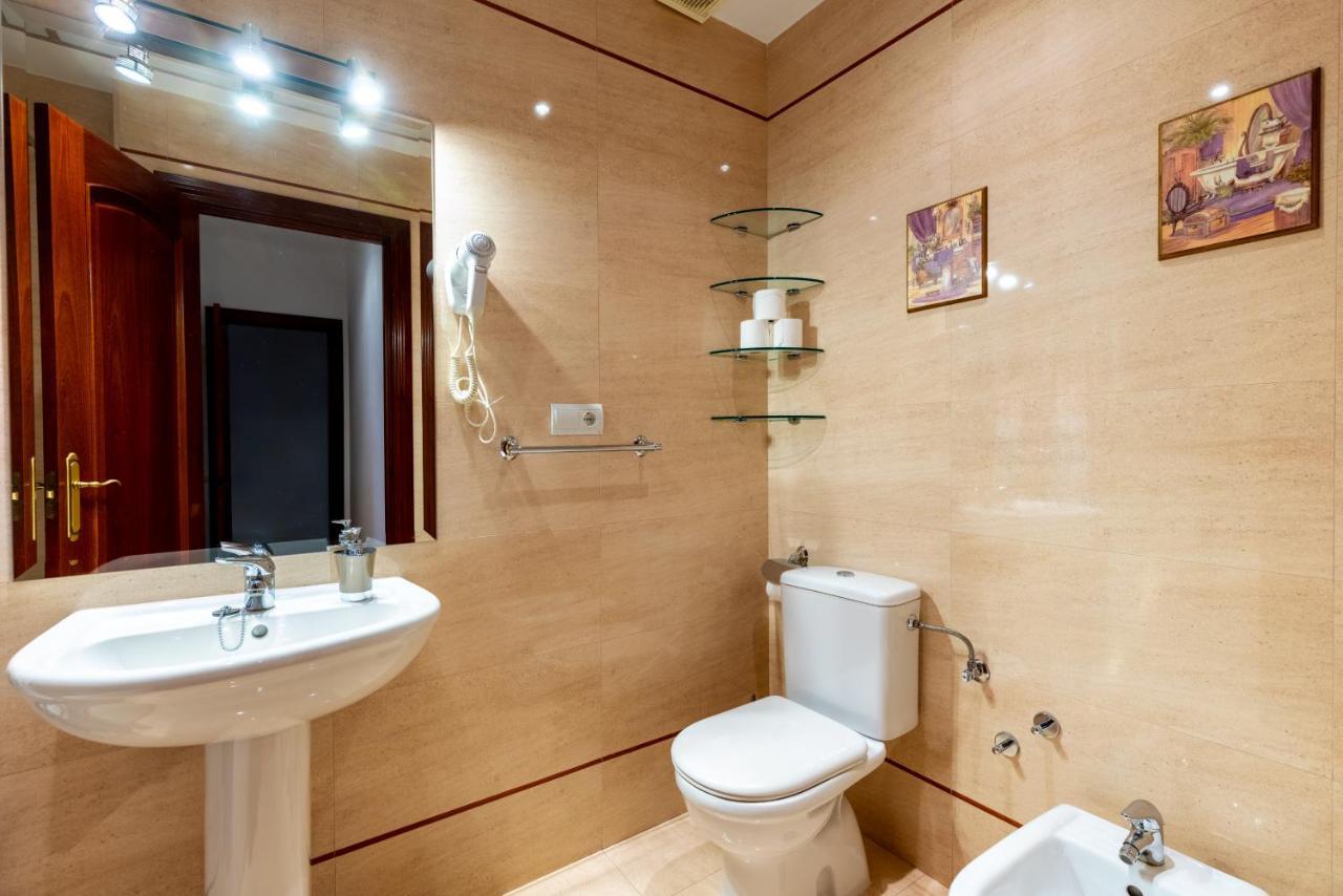 Center Of Seville! Luxury Apartment In Sevillian Manor House! Buitenkant foto